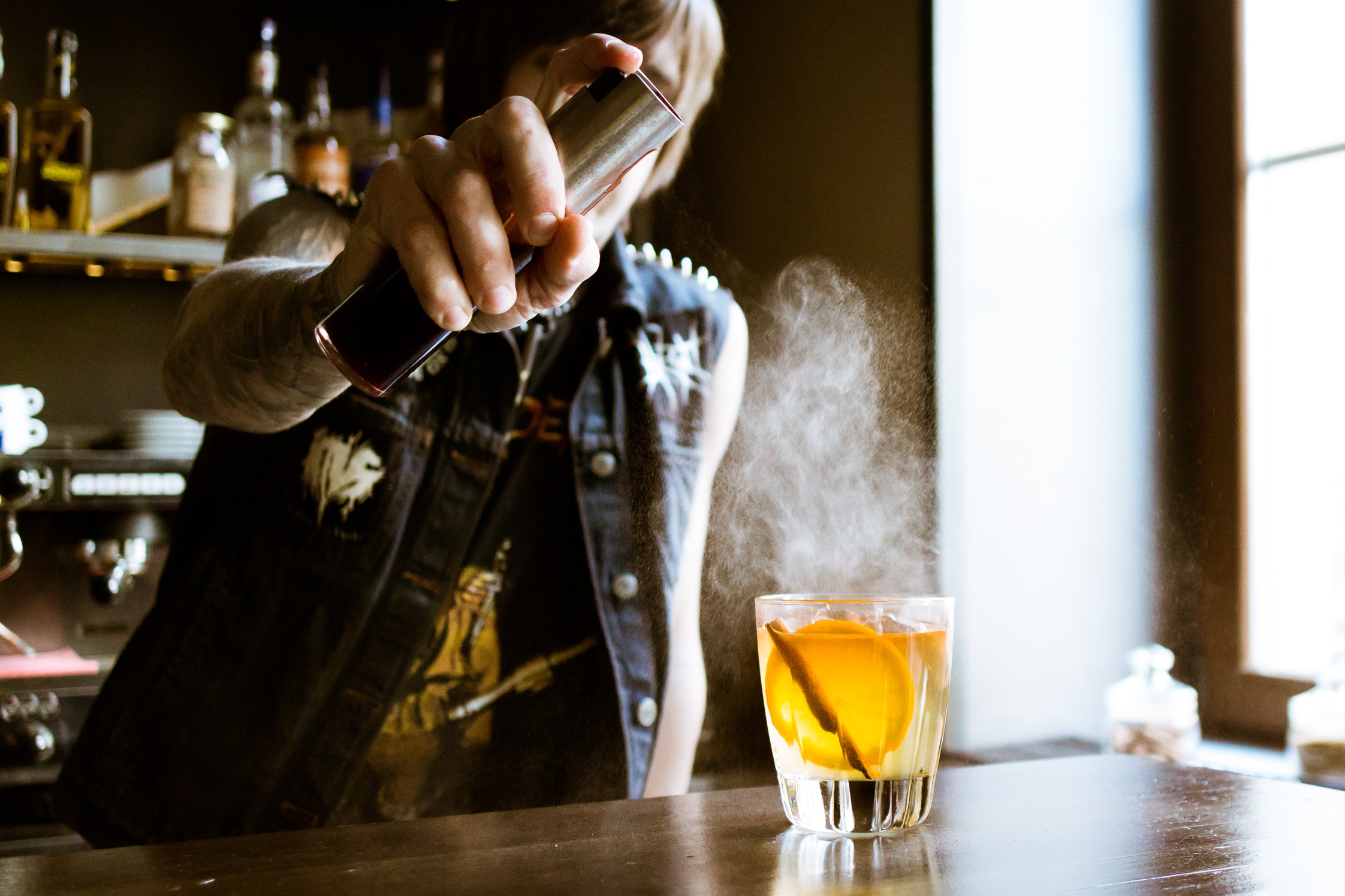 HAPPY HOUR | Alibi Bar & Lounge | Cocktail Lounge at The Liberty Hotel, Boston, MA