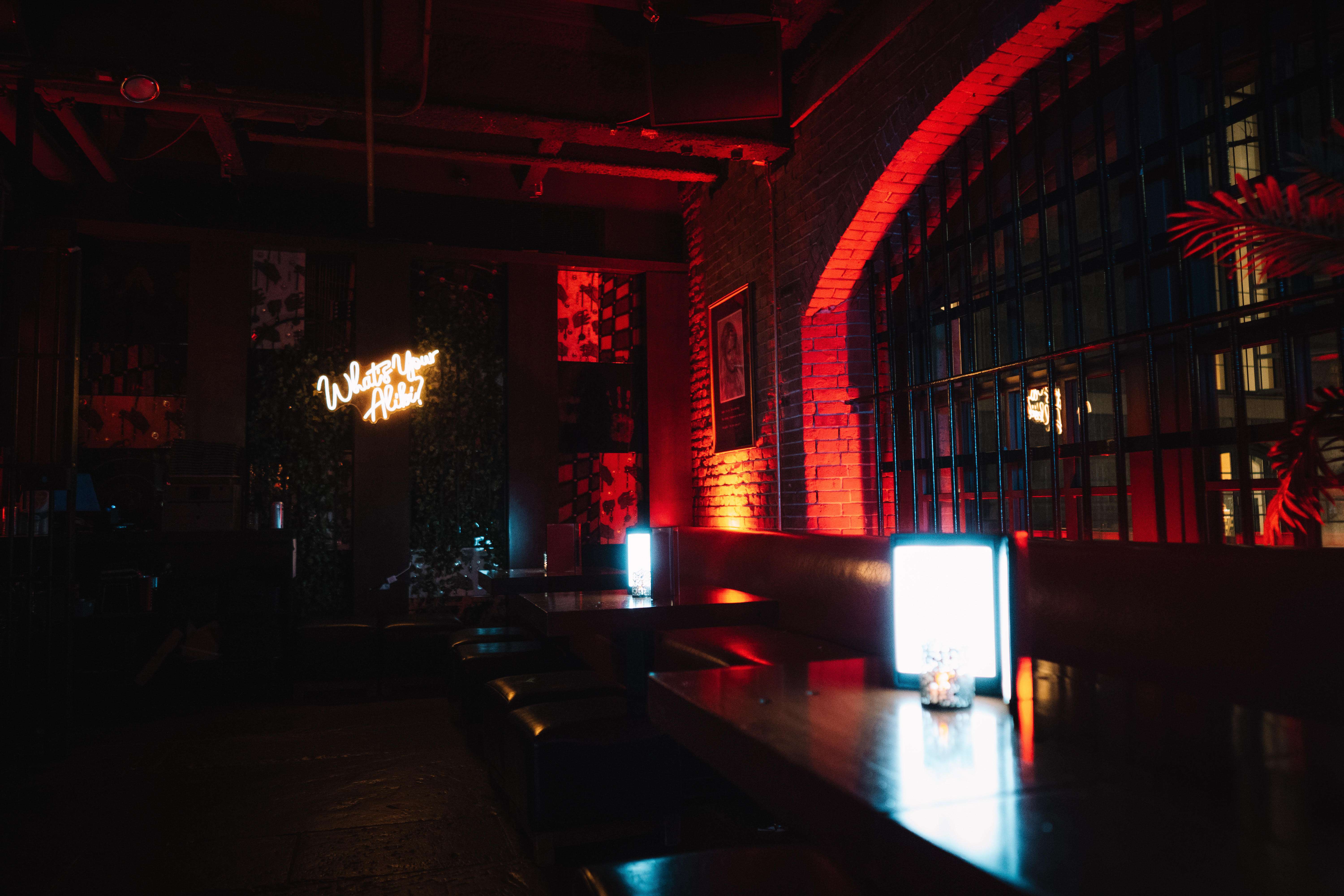 Get VIP Table Service in Boston | Alibi Bar & Lounge | Cocktail Lounge at The Liberty Hotel, Boston, MA