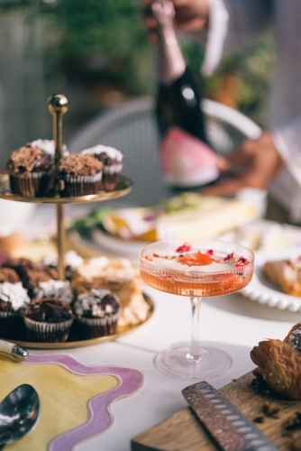 Where is the Best Boozy Brunch on Newbury St? | Sonsie