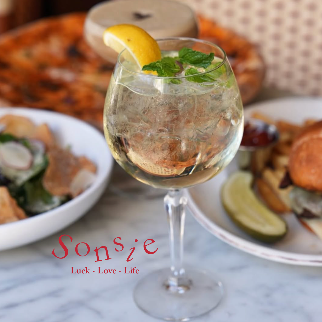 Summer Dining on Newbury Street | Sonsie